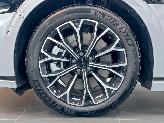 Zeekr 007 GT — Фото автомобиля 6