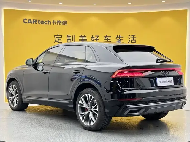 Audi Q8 — Фото автомобиля 6
