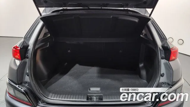 Hyundai Kona Новый Kona Бензин 2.0 2WD — Фото автомобиля 18