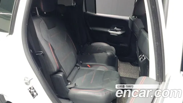 Mercedes-Benz GLB-Class — Фото автомобиля 2