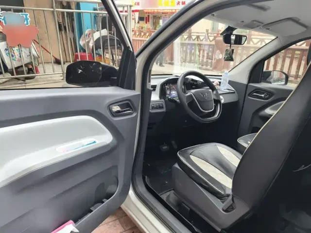 Wuling Hongguang Mini EV — Фото автомобиля 12