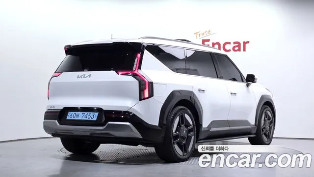 Kia EV9 — Фото автомобиля 2