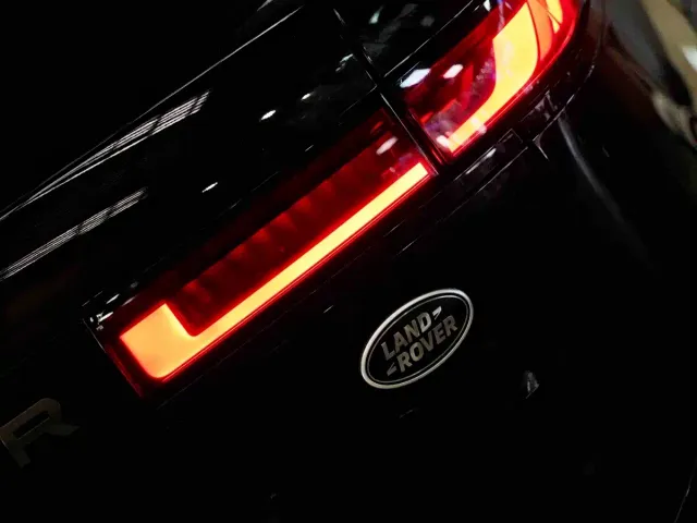 Land Rover Range Rover Sport — Фото автомобиля 6