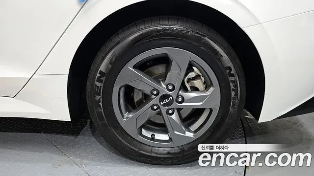 Kia K5 K5 3 поколение 2.0 LPI(Для проката) — Фото автомобиля 20