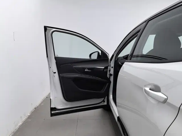 Peugeot 4008 — Фото автомобиля 8