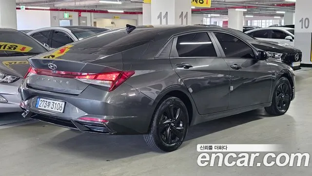 Hyundai Avante CN7 — Фото автомобиля 2