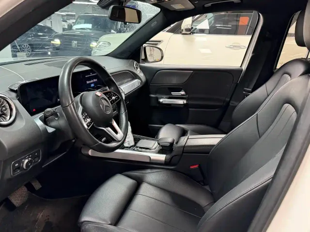 Mercedes-Benz GLB-Class — Фото автомобиля 9