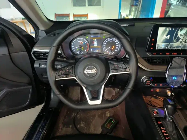 Nissan Teana — Фото автомобиля 10