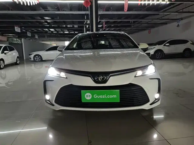 Toyota Corolla — Фото автомобиля 2