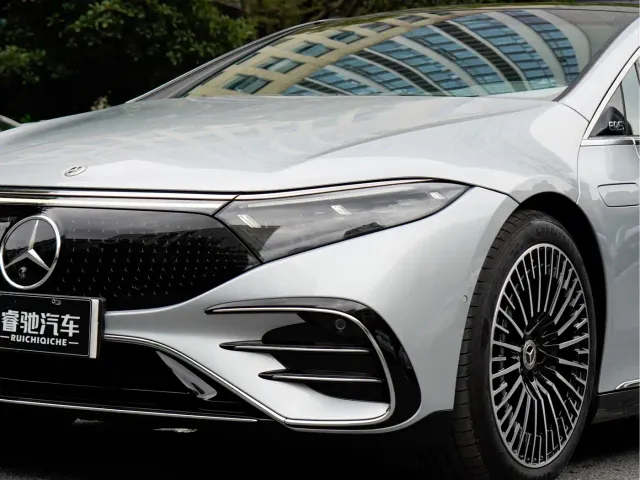 Mercedes-Benz EQS — Фото автомобиля 8
