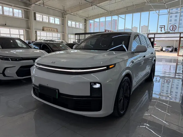 Фотография автомобиля — Li Auto L7