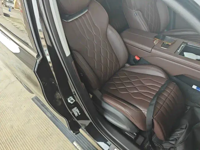 Exeed VX — Фото автомобиля 24