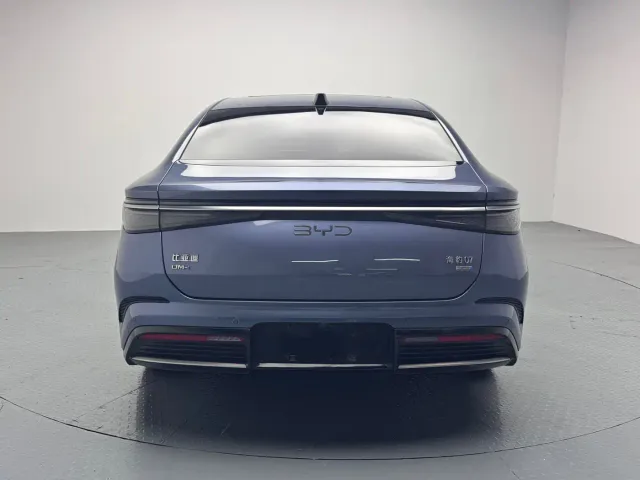 BYD Seal 07 DM-i — Фото автомобиля 11