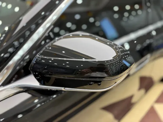 BMW 7 Series — Фото автомобиля 27