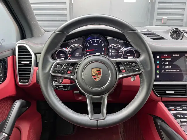 Porsche Cayenne — Фото автомобиля 9