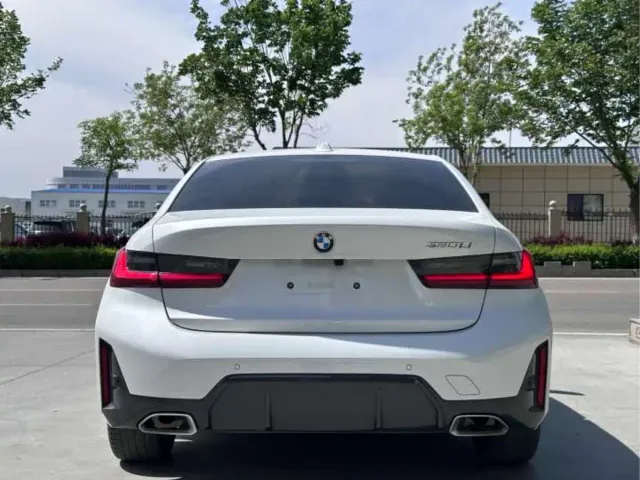 BMW 3 Series — Фото автомобиля 4