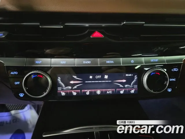 Genesis G80 Бензин 2.5 турбо 2WD — Фото автомобиля 12
