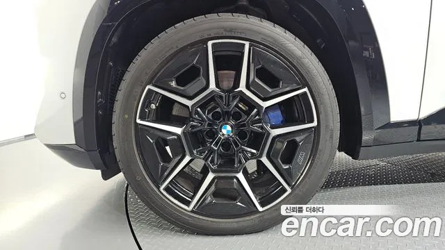 BMW XM — Фото автомобиля 5