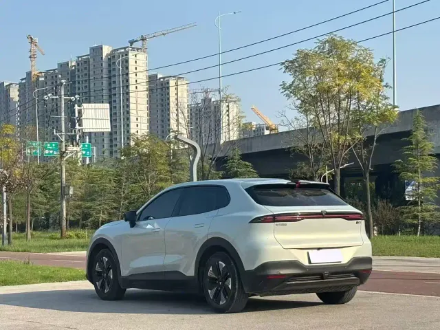 Deepal S05 — Фото автомобиля 9