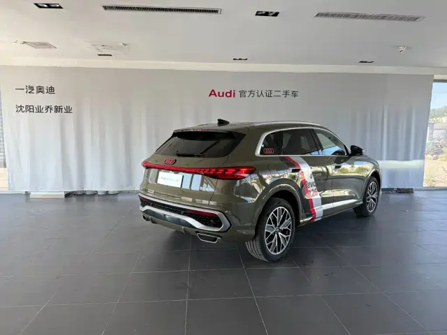 Audi Q5L — Фото автомобиля 5