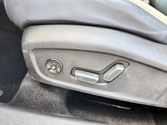 Geely Boyue L — Фото автомобиля 16