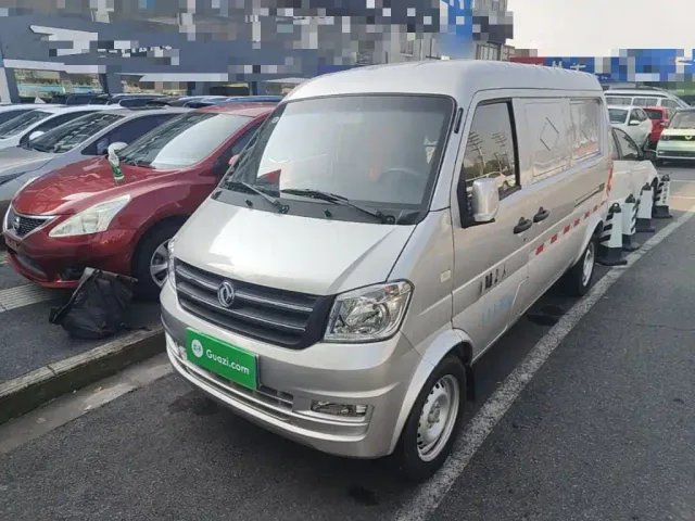 Фотография автомобиля — Dongfeng Xiaokang DFSK K05S