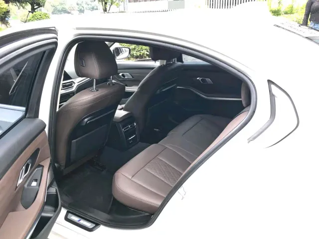 BMW BMW 3 Series 2022 325Li M Sport Package — Фото автомобиля 10