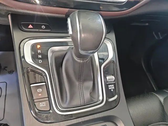 GAC Trumpchi M6 — Фото автомобиля 13