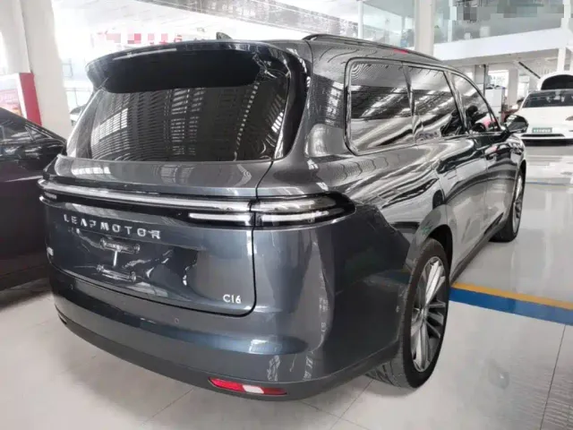 Leapmotor C16 — Фото автомобиля 6