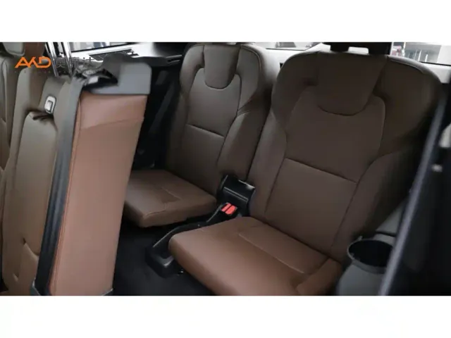 Volvo XC90 — Фото автомобиля 9