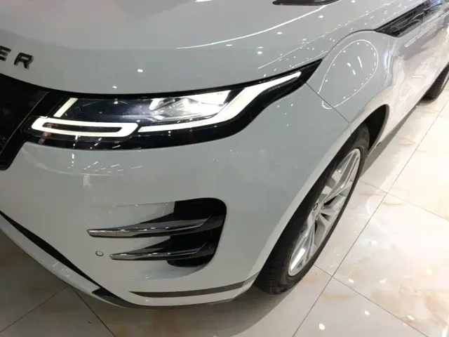 Land Rover Range Rover Evoque — Фото автомобиля 23