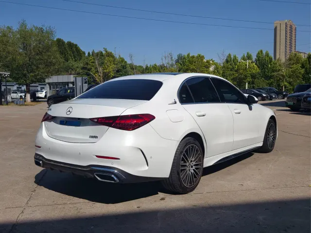 Mercedes-Benz C-Class — Фото автомобиля 4