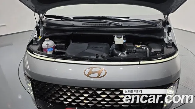 Hyundai Staria Staria 4WD Lounge 9 мест — Фото автомобиля 6