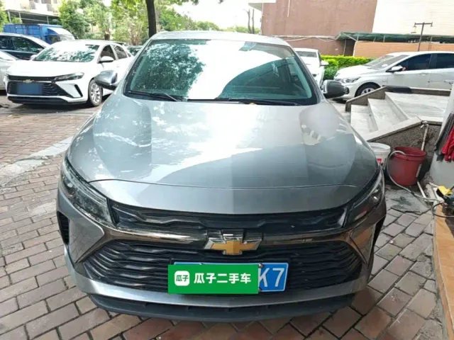 Chevrolet Monza — Фото автомобиля 2