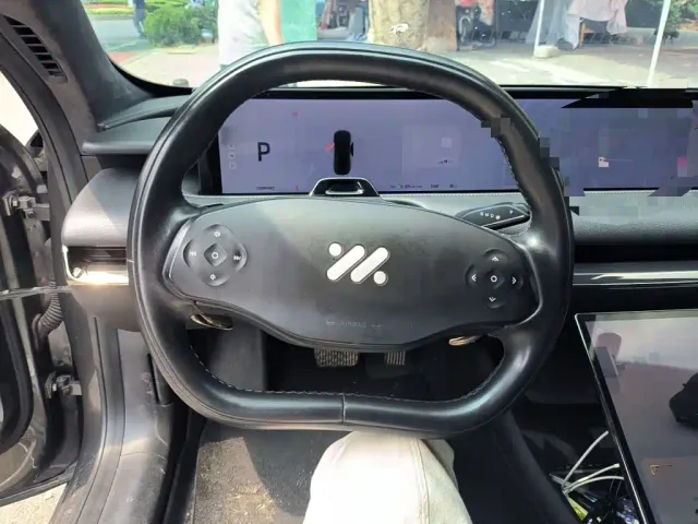 IM Motors L7 — Фото автомобиля 2