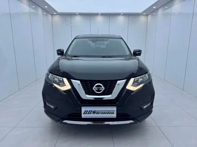 Nissan X-Trail — Фото автомобиля 2