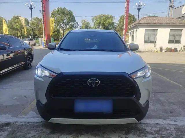 Toyota Corolla Cross — Фото автомобиля 2
