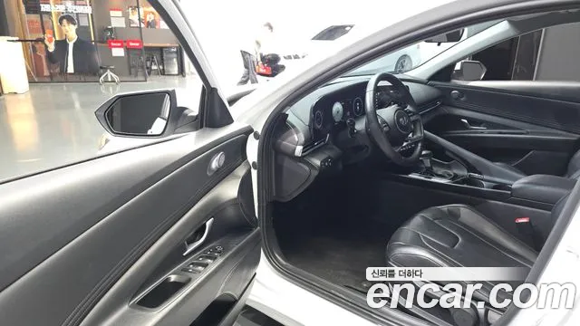 Hyundai AVANTE Modern — Фото автомобиля 10