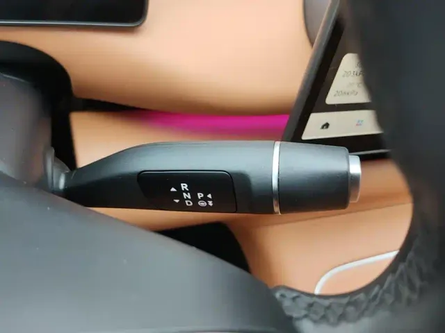 Leapmotor C10 — Фото автомобиля 16