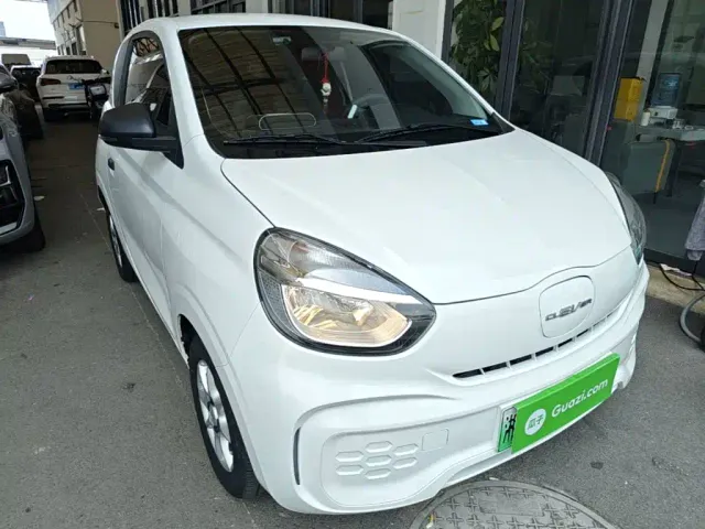 Roewe Clever — Фото автомобиля 3