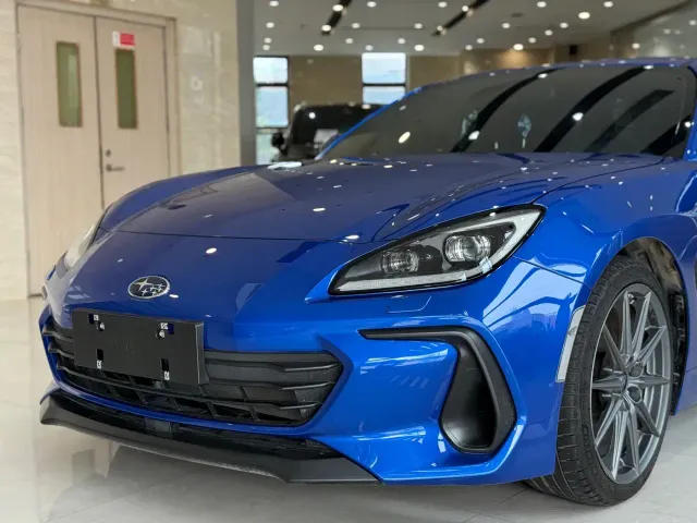 Subaru BRZ — Фото автомобиля 4