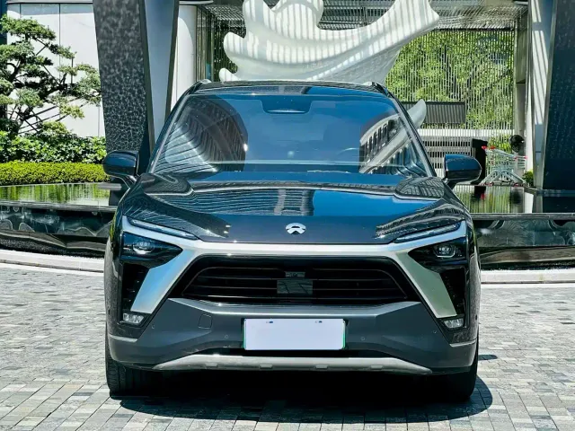 Nio ES8 — Фото автомобиля 2