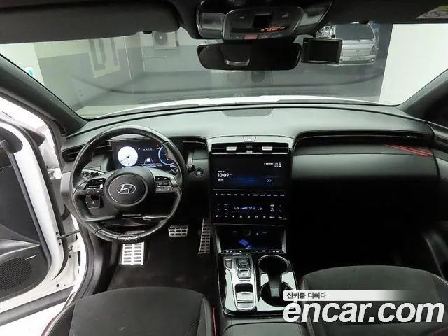 Hyundai Tucson Tucson (NX4) Бензин 1.6 турбо 2WD — Фото автомобиля 8