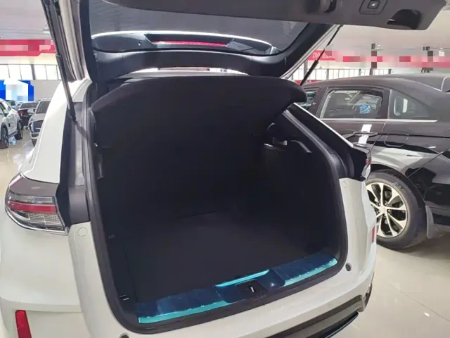 Honda UR-V — Фото автомобиля 18