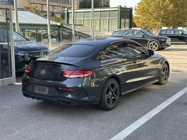 Mercedes-Benz C-Class — Фото автомобиля 4