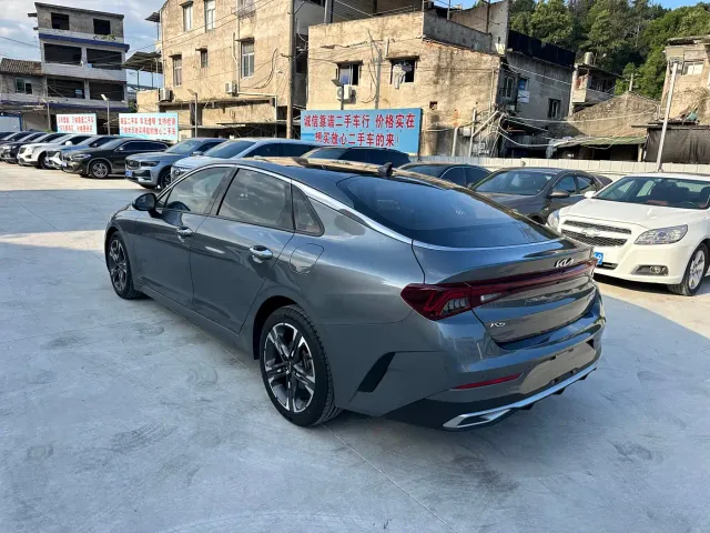 Kia K5 — Фото автомобиля 3