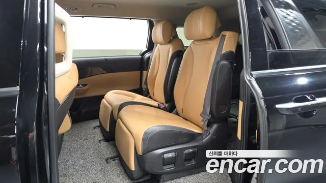 Kia Canival Carnival 4 поколение Бензин 7 мест Noblesse — Фото автомобиля 12