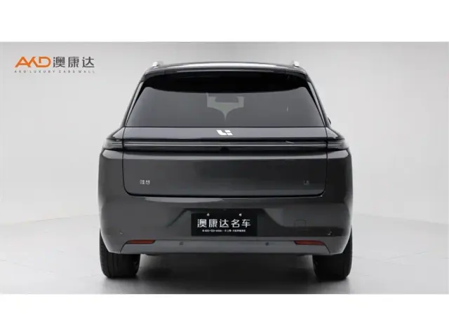 Li Auto L8 — Фото автомобиля 4