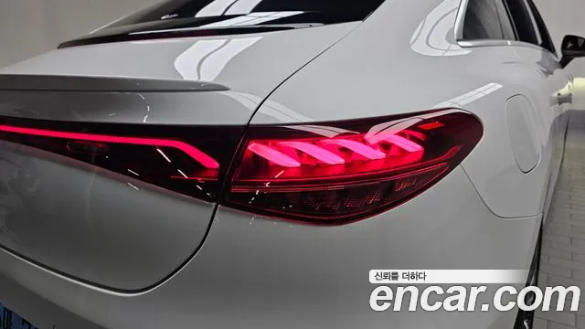Mercedes-Benz EQE V295 — Фото автомобиля 8