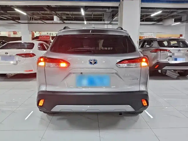 Toyota Corolla Cross — Фото автомобиля 5